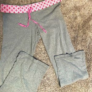 🎀PINK Victoria Secret old school grey pajama pants with pink dog waistband🎀